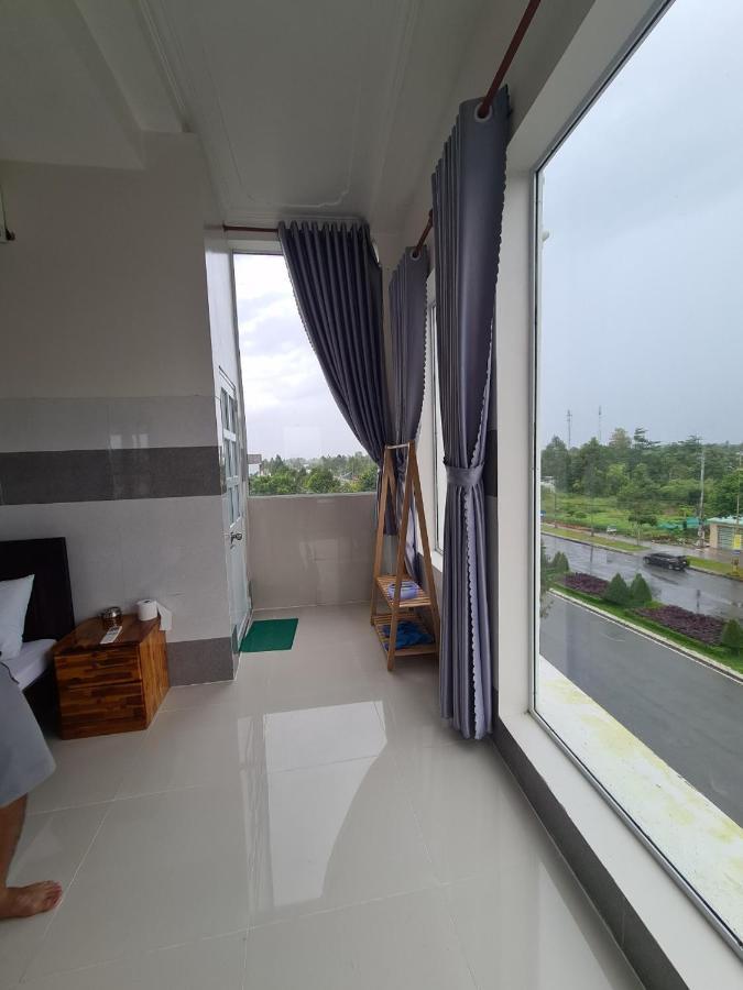 Hotel Khach San Hoang Mai Cần Thơ Exterior foto