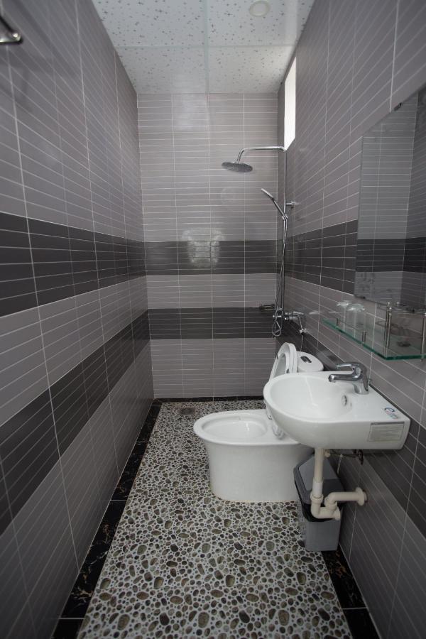 Hotel Khach San Hoang Mai Cần Thơ Exterior foto