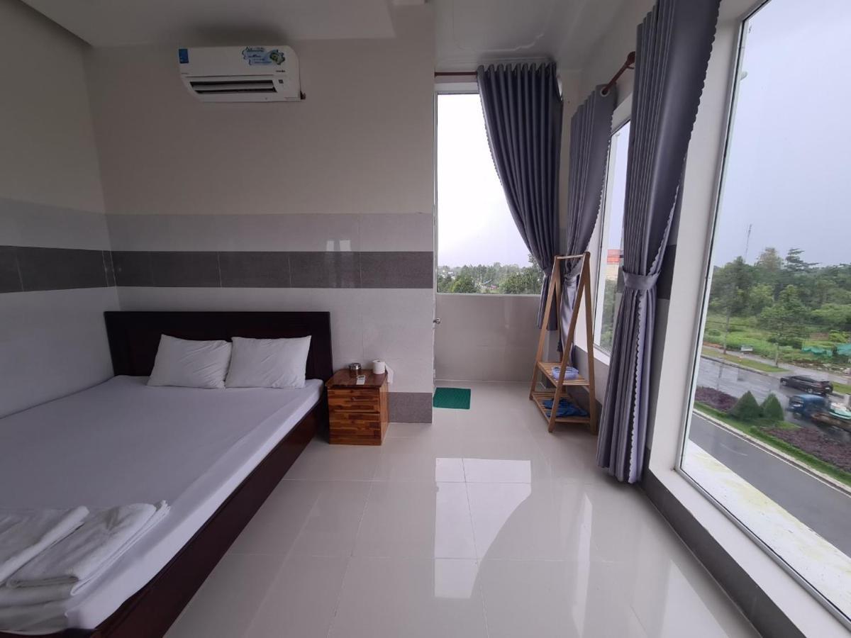 Hotel Khach San Hoang Mai Cần Thơ Exterior foto