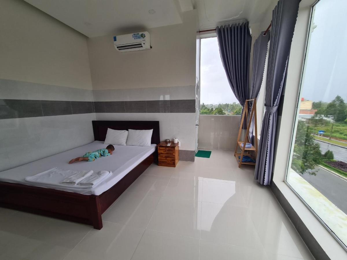 Hotel Khach San Hoang Mai Cần Thơ Exterior foto
