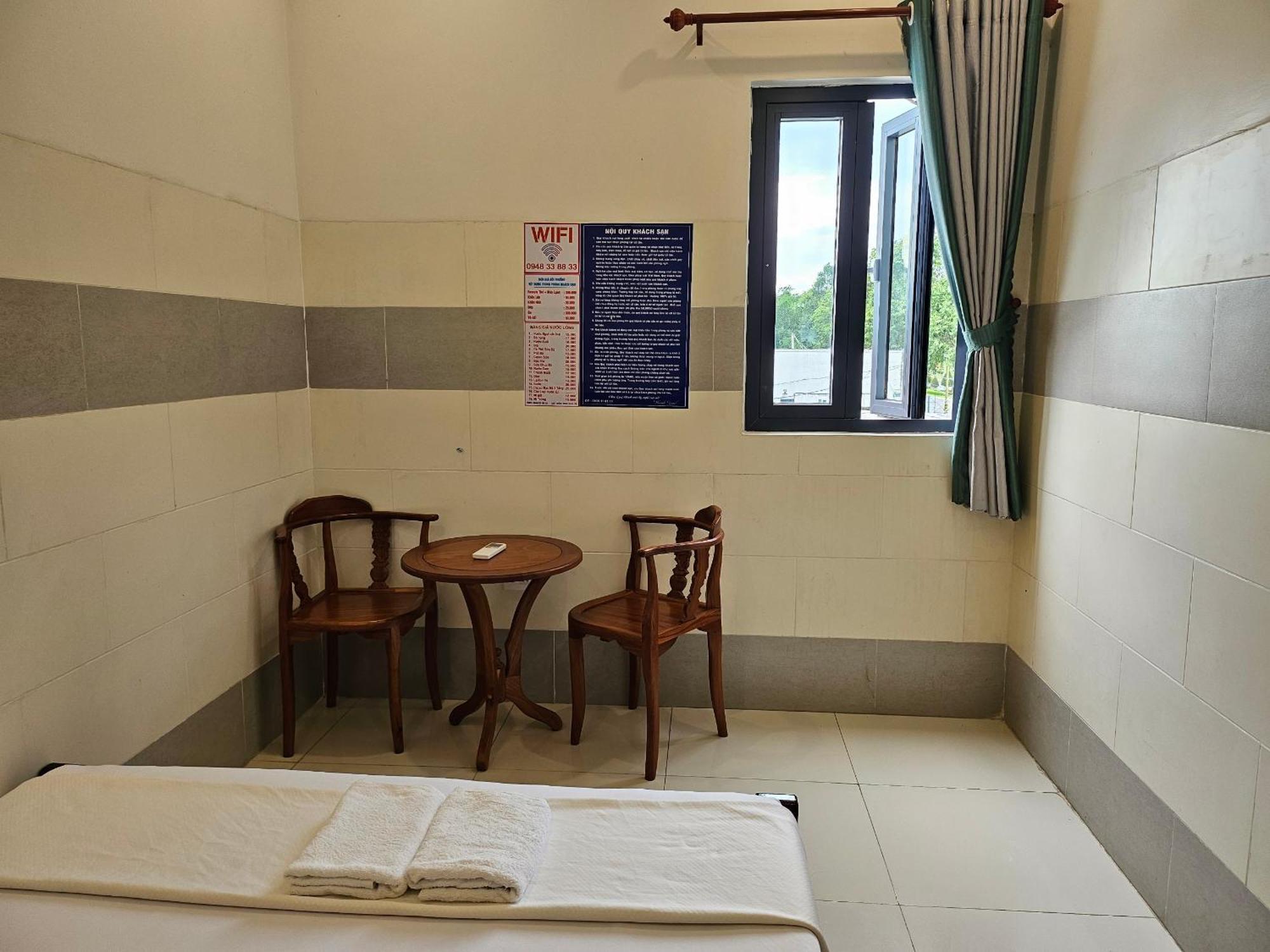 Hotel Khach San Hoang Mai Cần Thơ Exterior foto